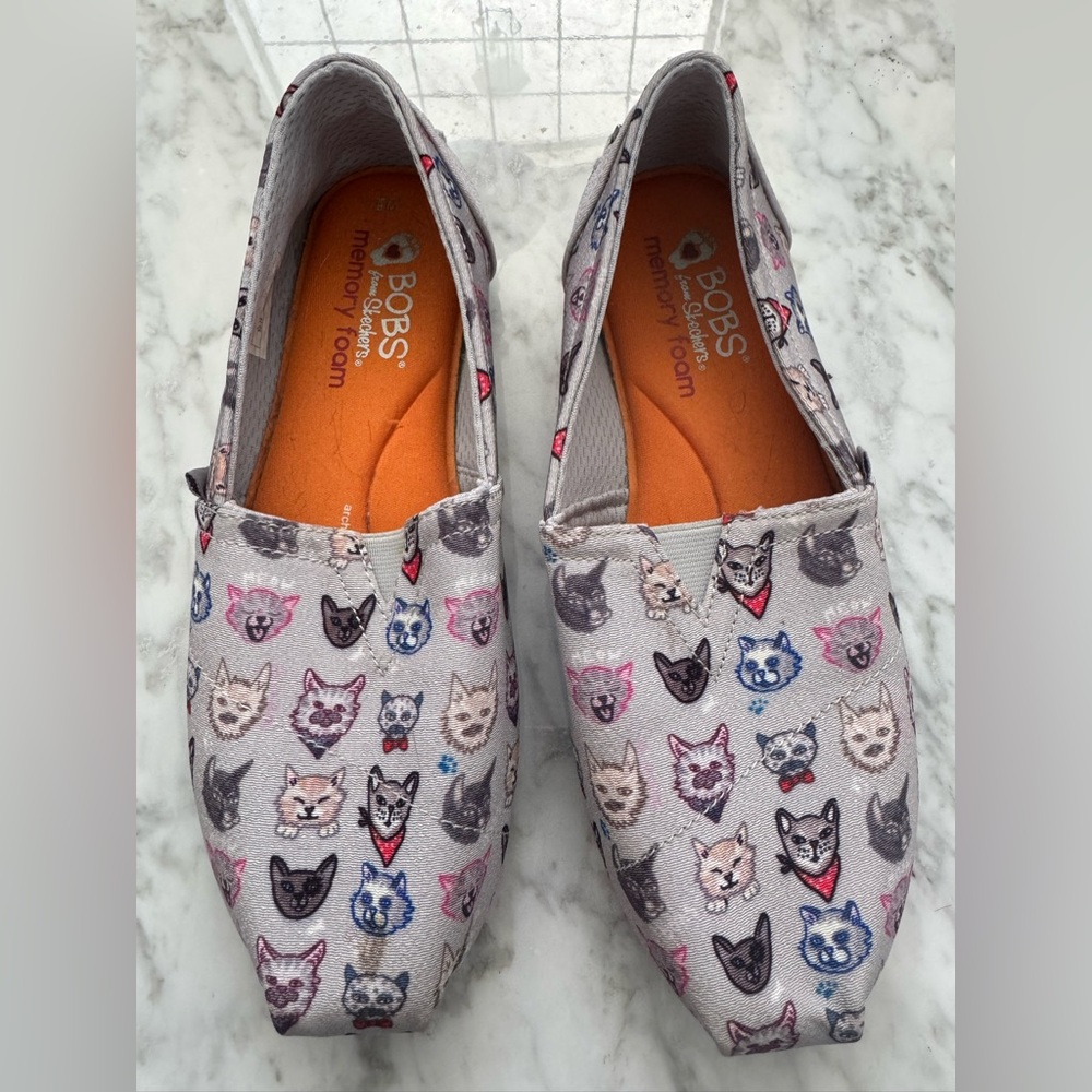 Skechers BOBS Gray Cat Pattern Slip-Ons